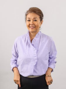 ストライプフリルブラウス(HARTFORD)