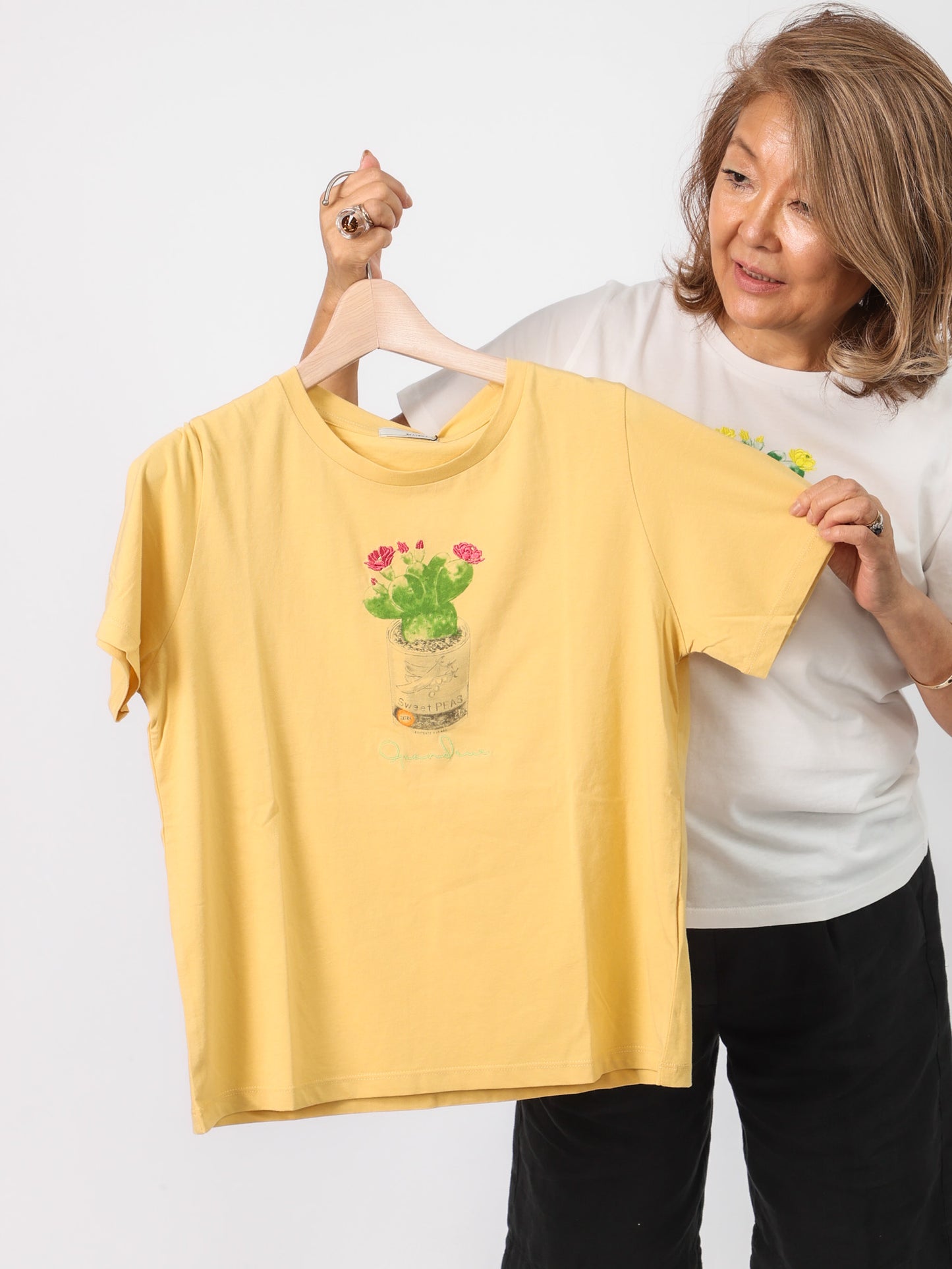 サボテングラフィックTシャツ（BEATRICE）