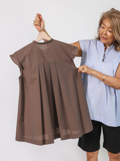 ブロードタックブラウス　（BEATRICE)