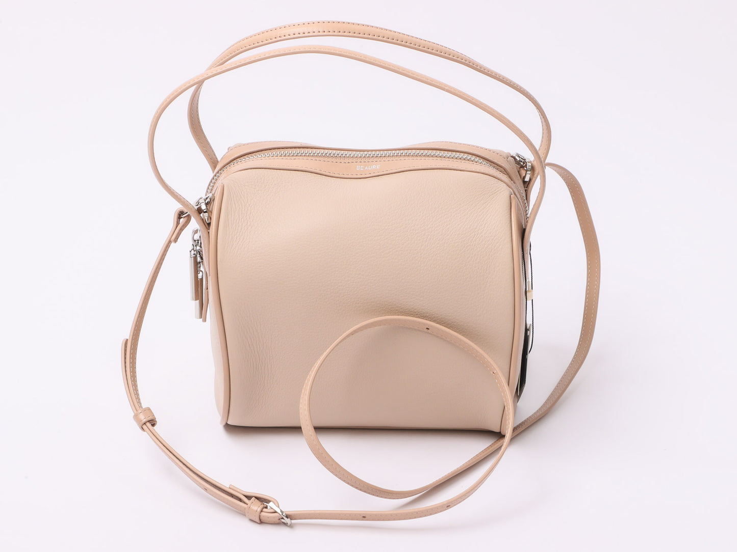 ショルダー付きボストンバッグ（BRAHMIN)