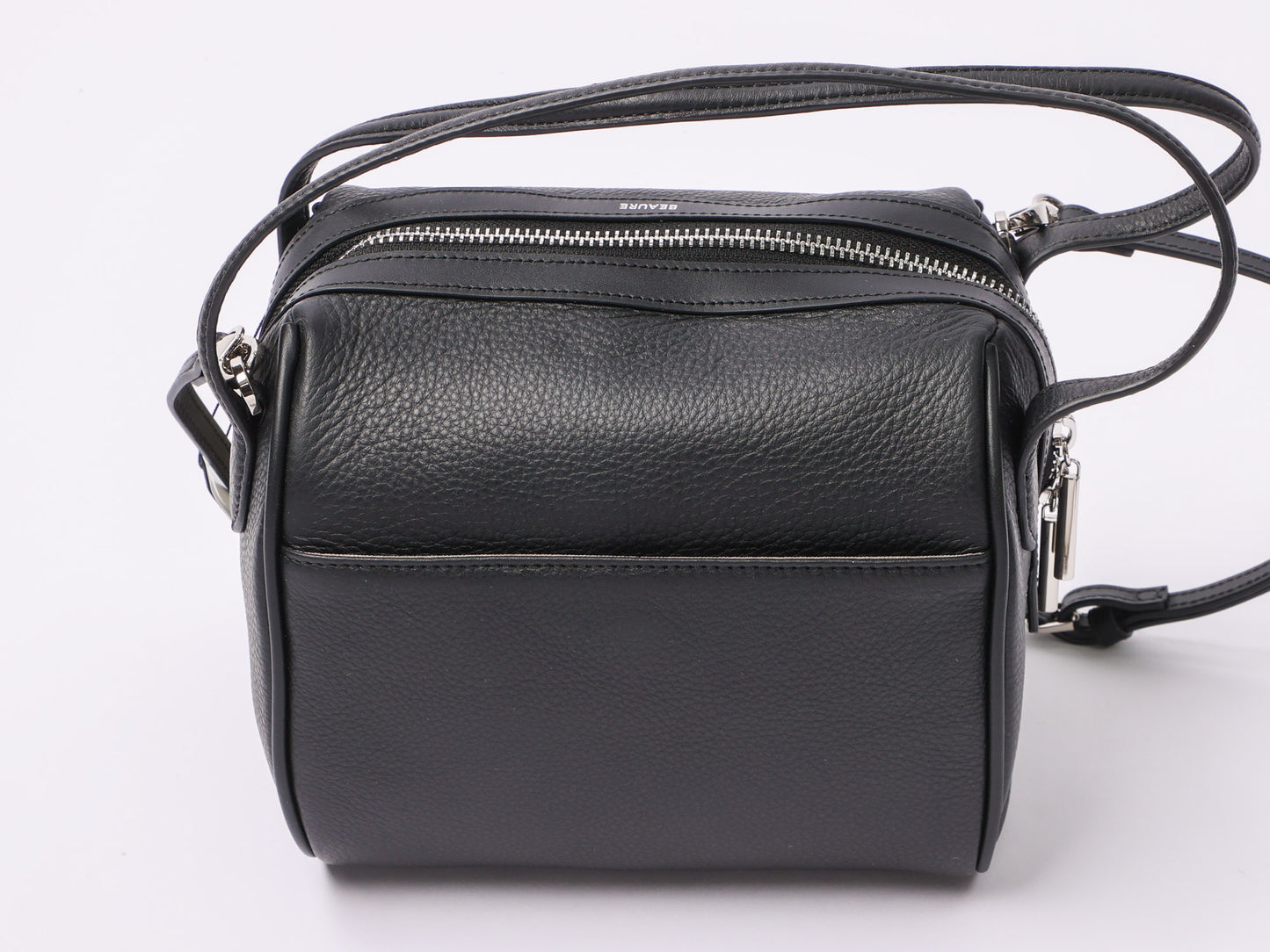 ショルダー付きボストンバッグ（BRAHMIN)