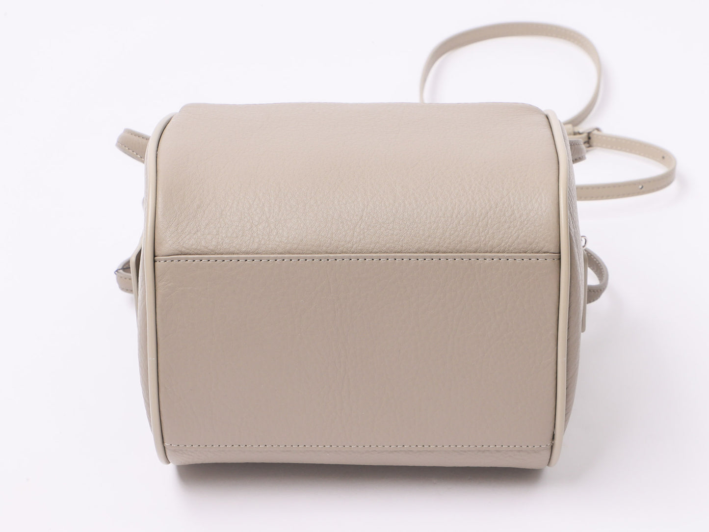 ショルダー付きボストンバッグ（BRAHMIN)